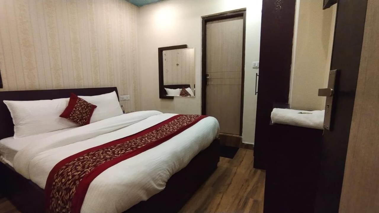 Mountain Zest-Simla Royale Near Mall Road-Free Pickup From Railway Station Simla Exteriör bild