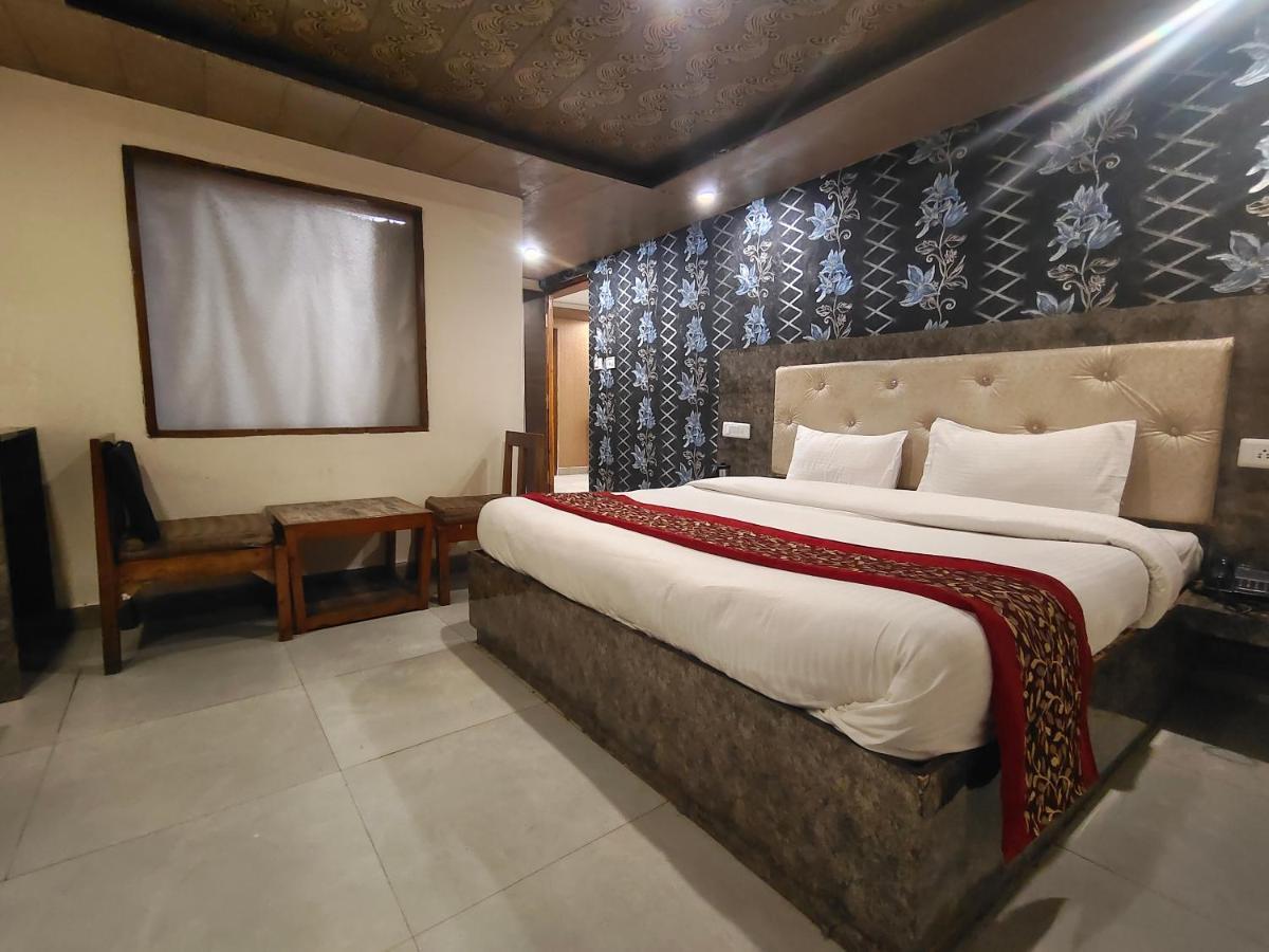 Mountain Zest-Simla Royale Near Mall Road-Free Pickup From Railway Station Simla Exteriör bild